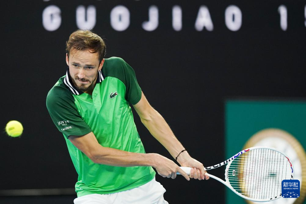 经历多年的 经历多年的